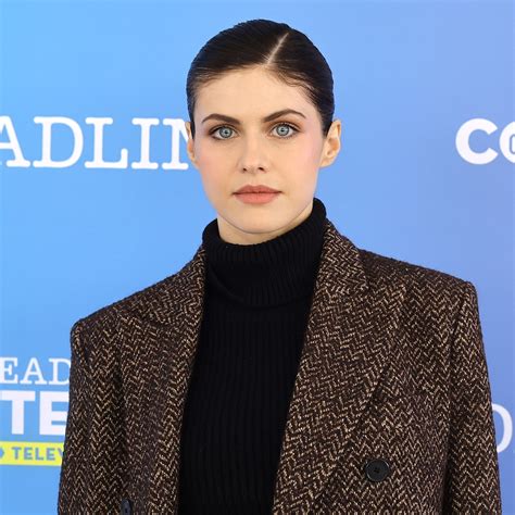 alexandra daddario kinder|Alexandra Daddario Reveals Postpartum Body 6 Days After。